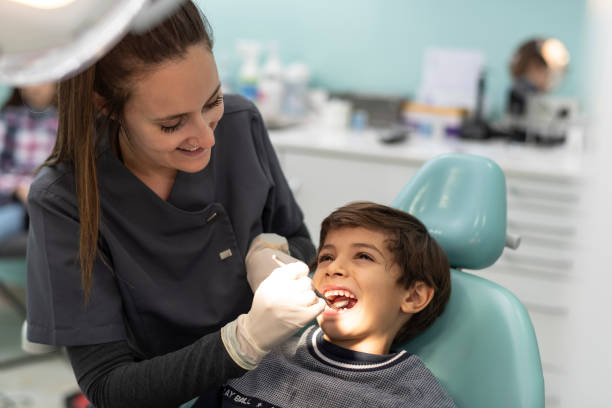 Best Emergency Tooth Extraction  in Fanning Springs, FL