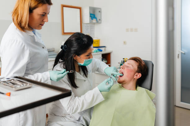Best Urgent Tooth Repair  in Fanning Springs, FL